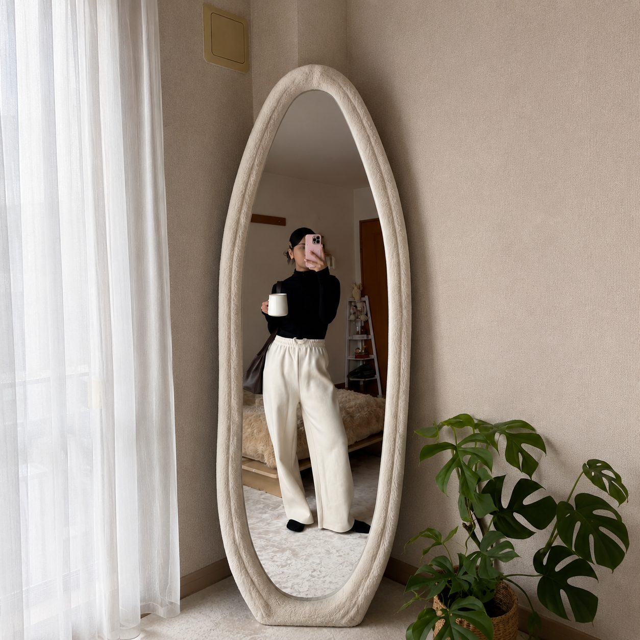 Arcelle Oval Boucle Mirror