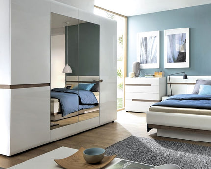 Chelsea Bedroom 4 Door Wardrobe with Mirrors in White with a Truffle Oak Trim