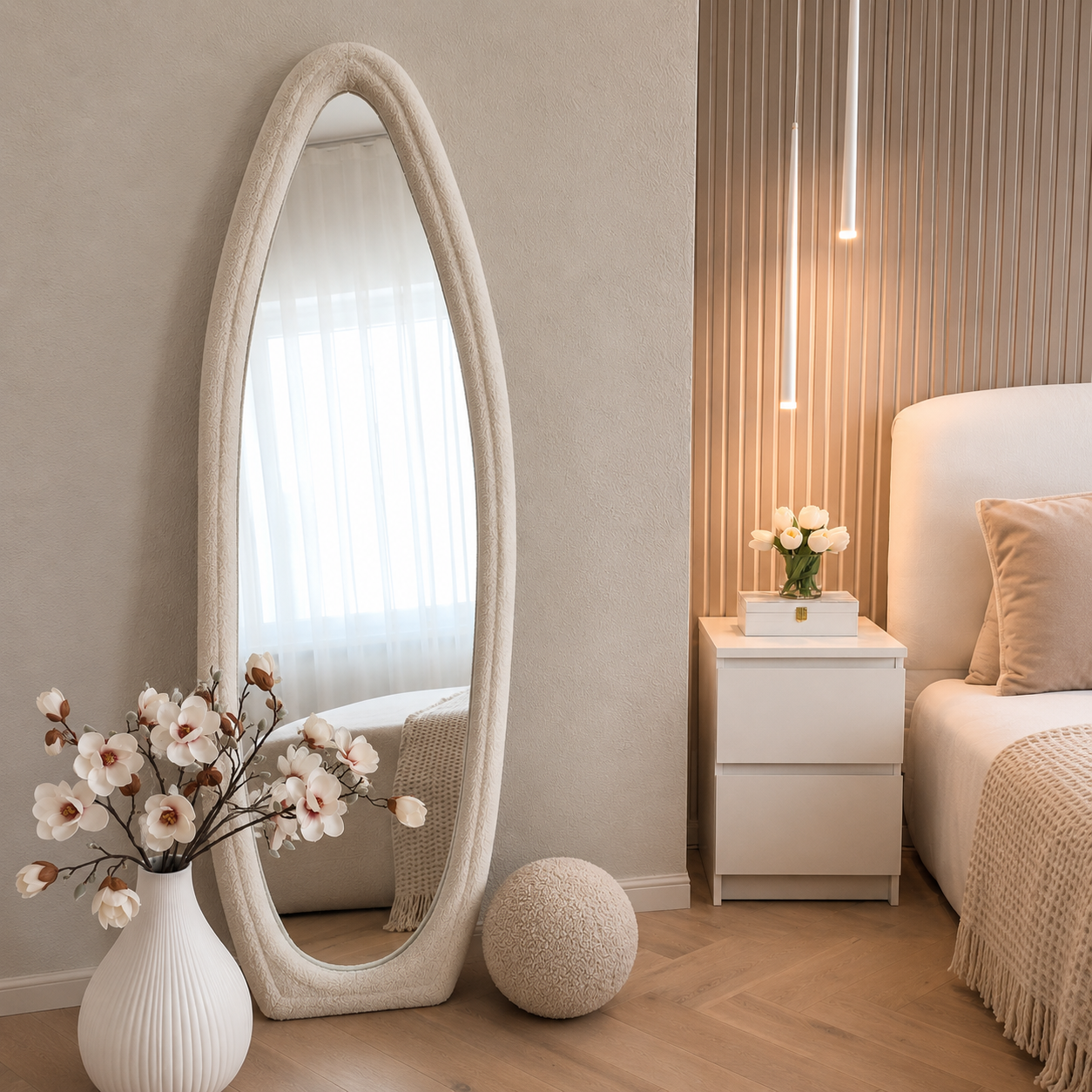 Arcelle Oval Boucle Mirror