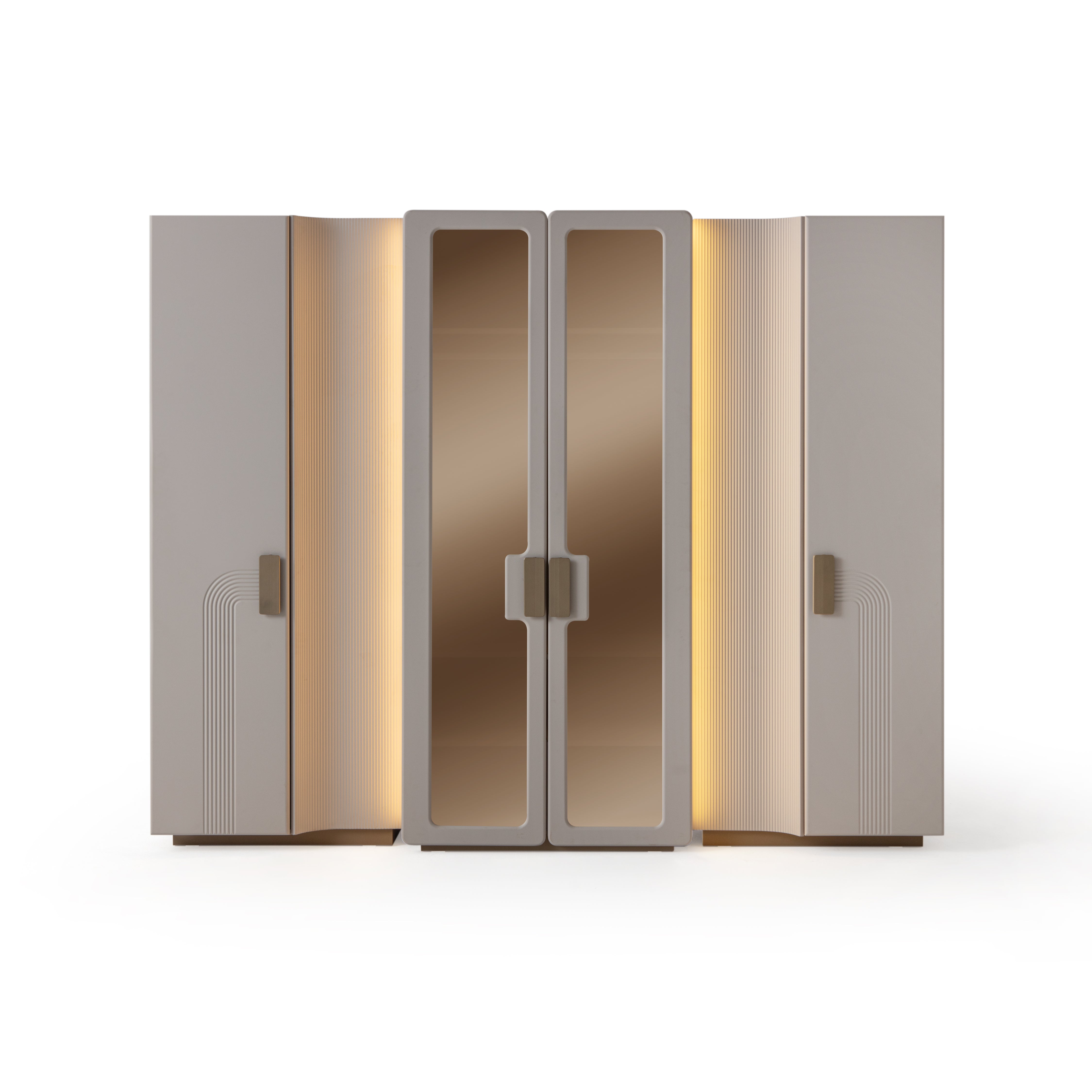 Diva Wardrobe