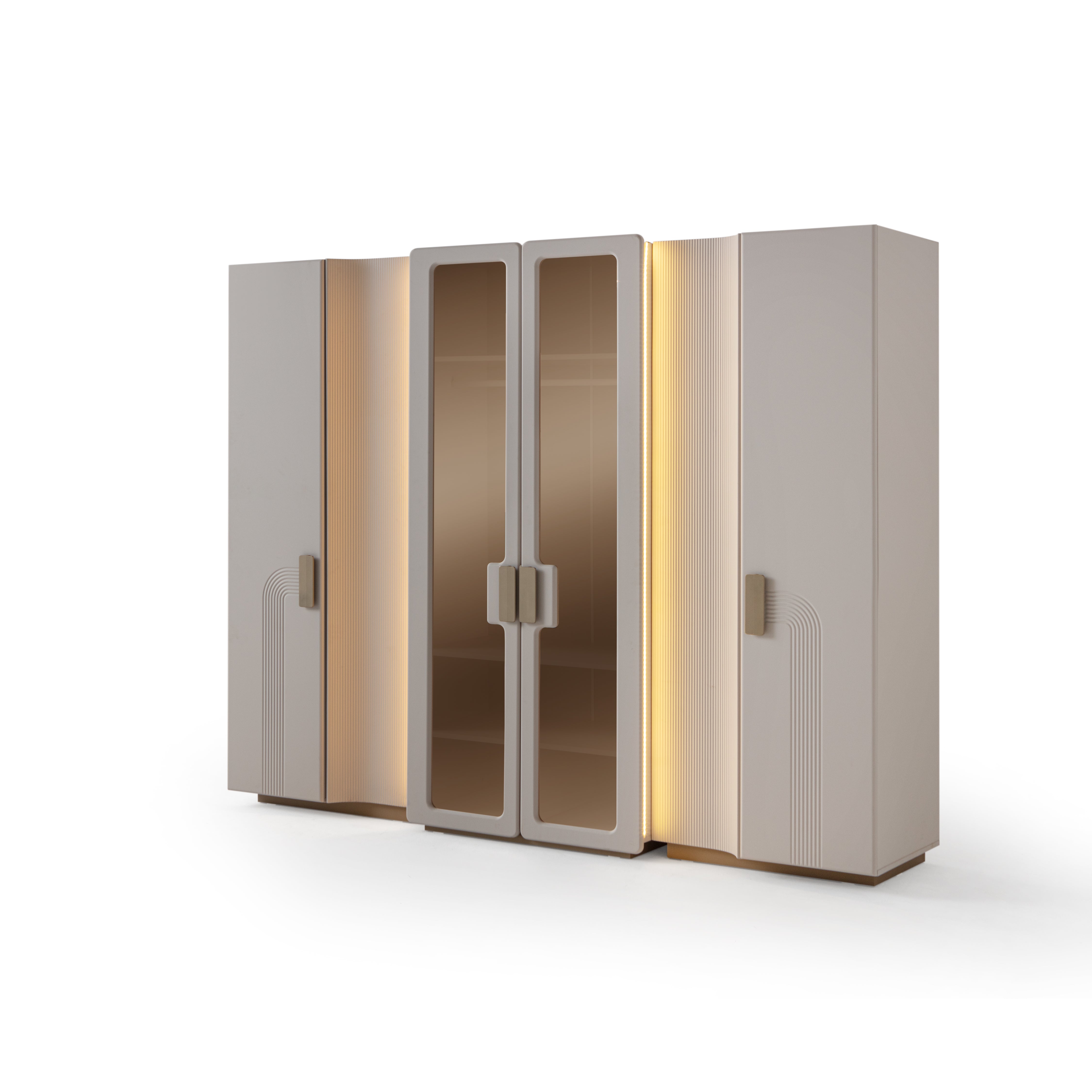 Diva Wardrobe