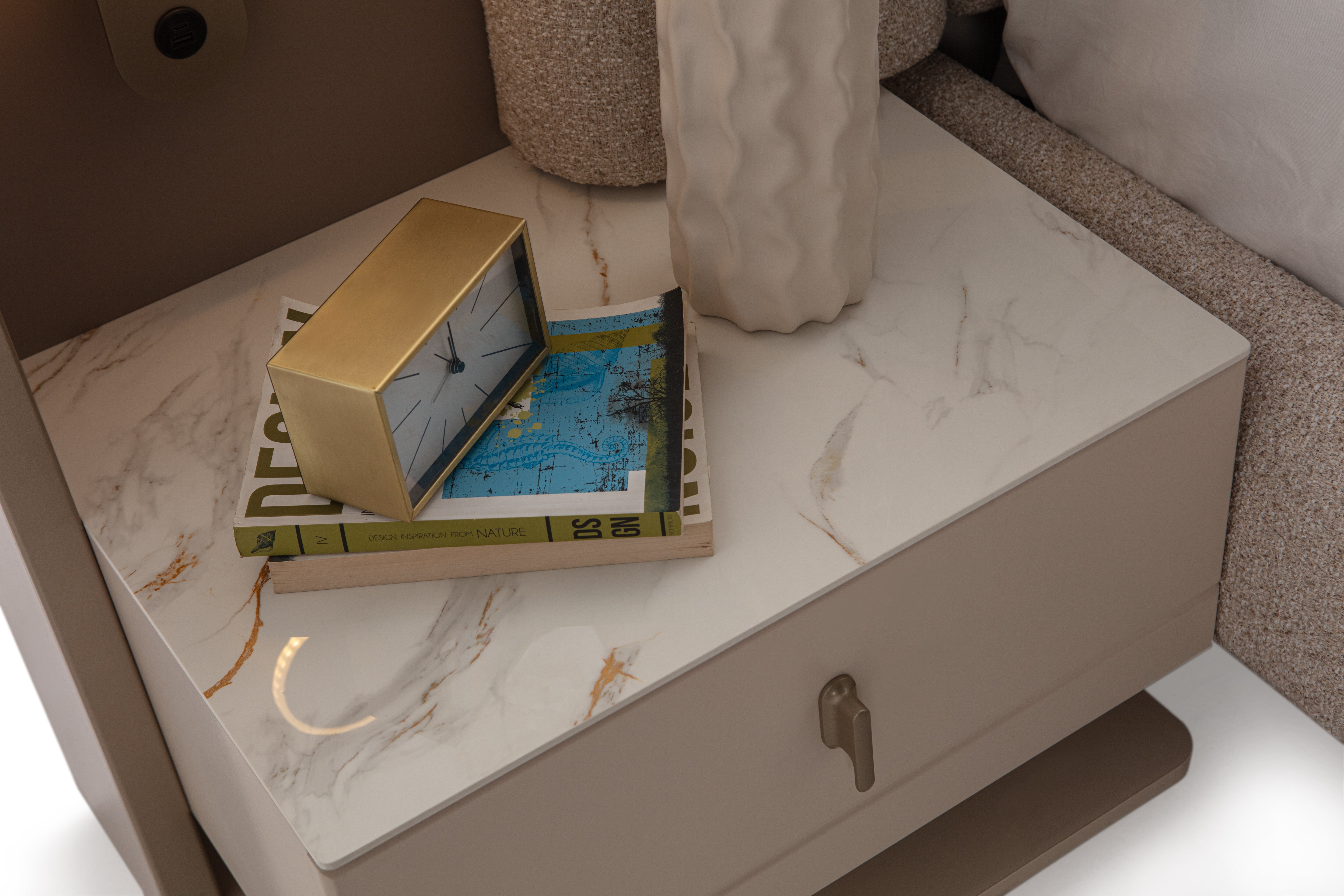 MiLAS Nightstand