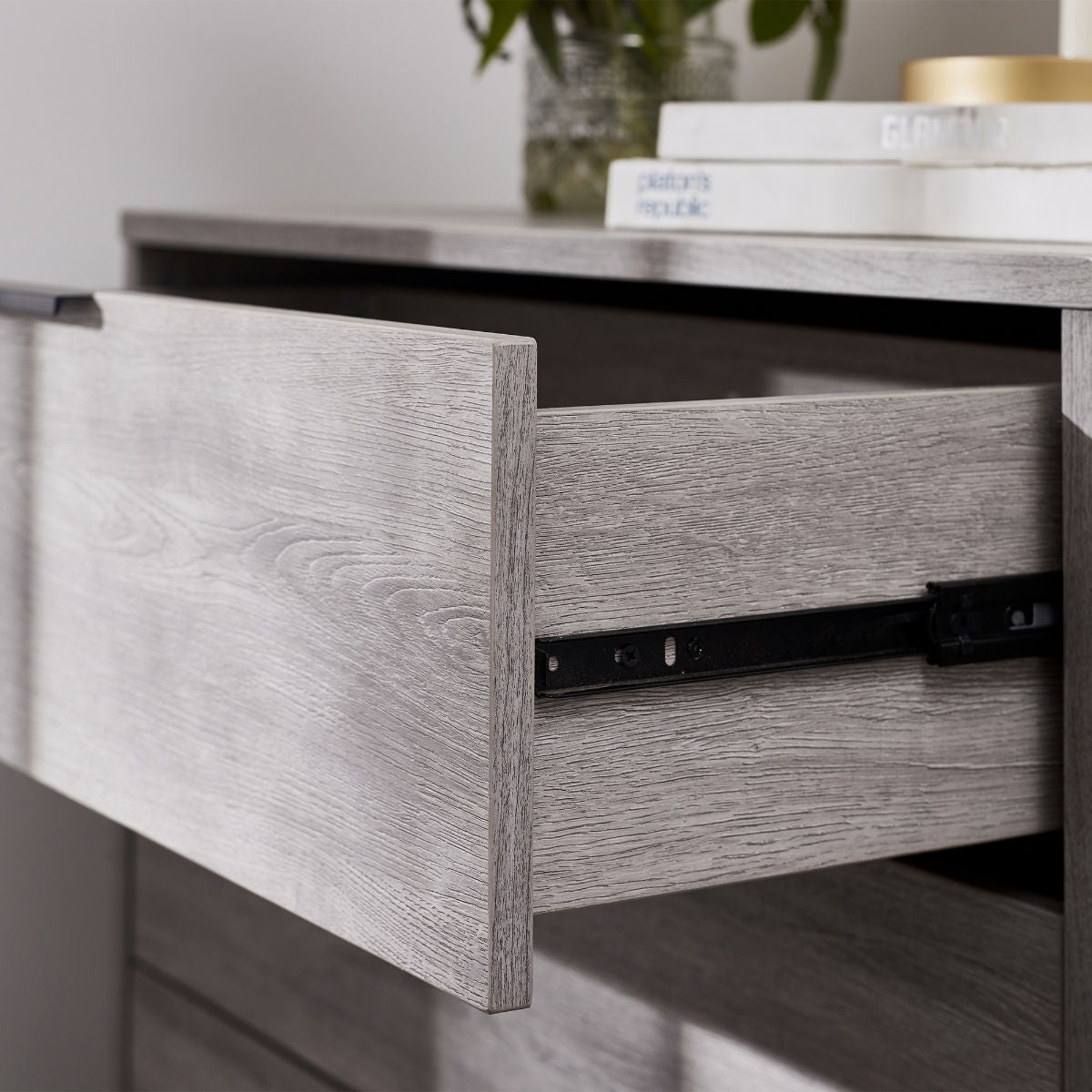 Bali 4 Drawer Chest - Grey Oak