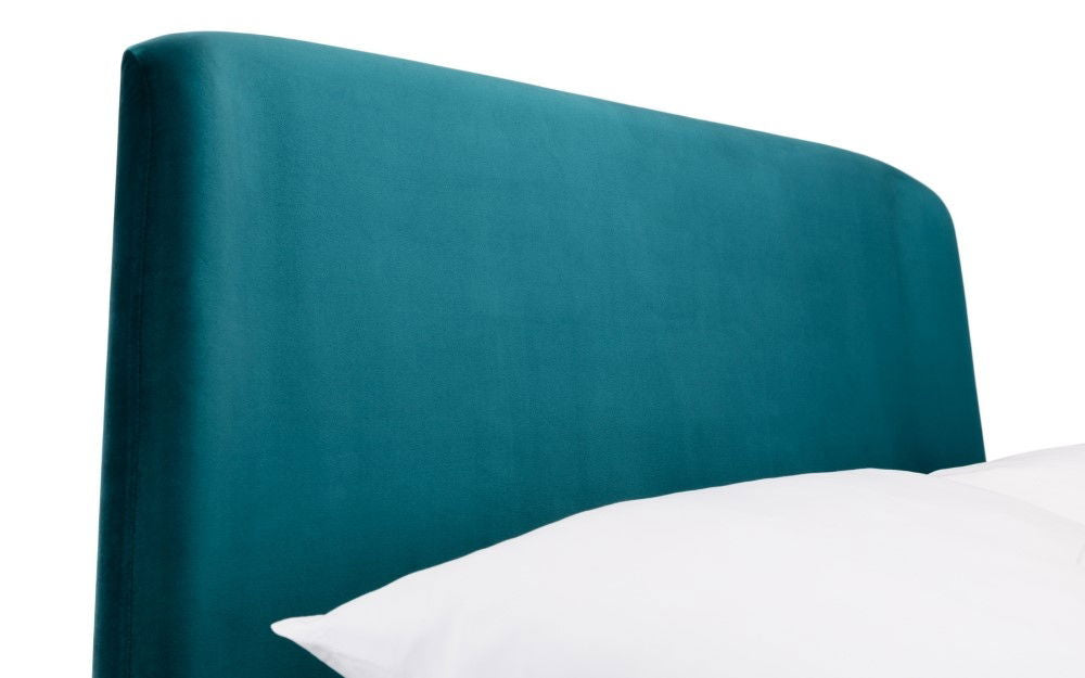 Frida Curved Velvet Bed