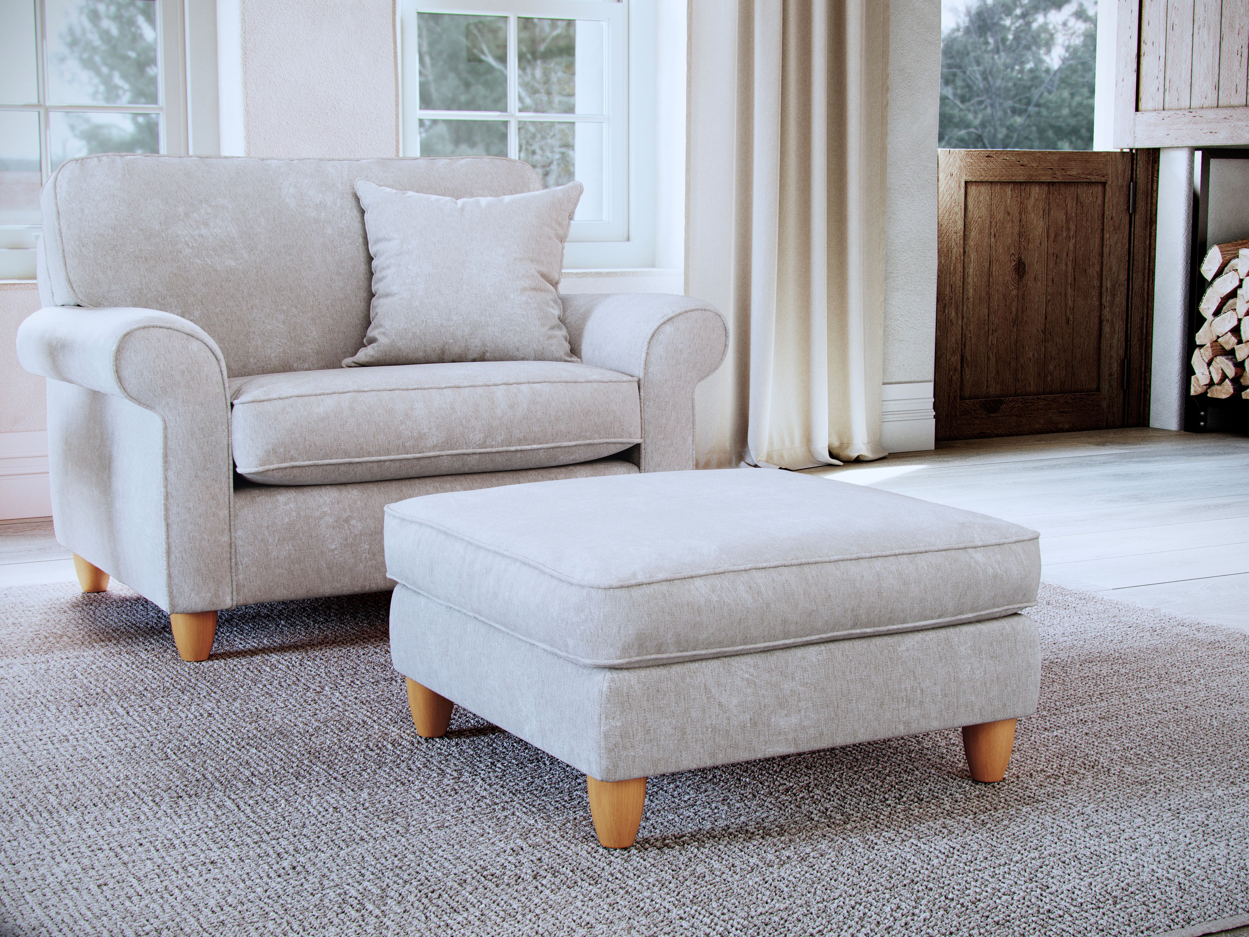 Model 33 1-Seater Sofa – Comfortable Single Chair with 8 Color Variations
