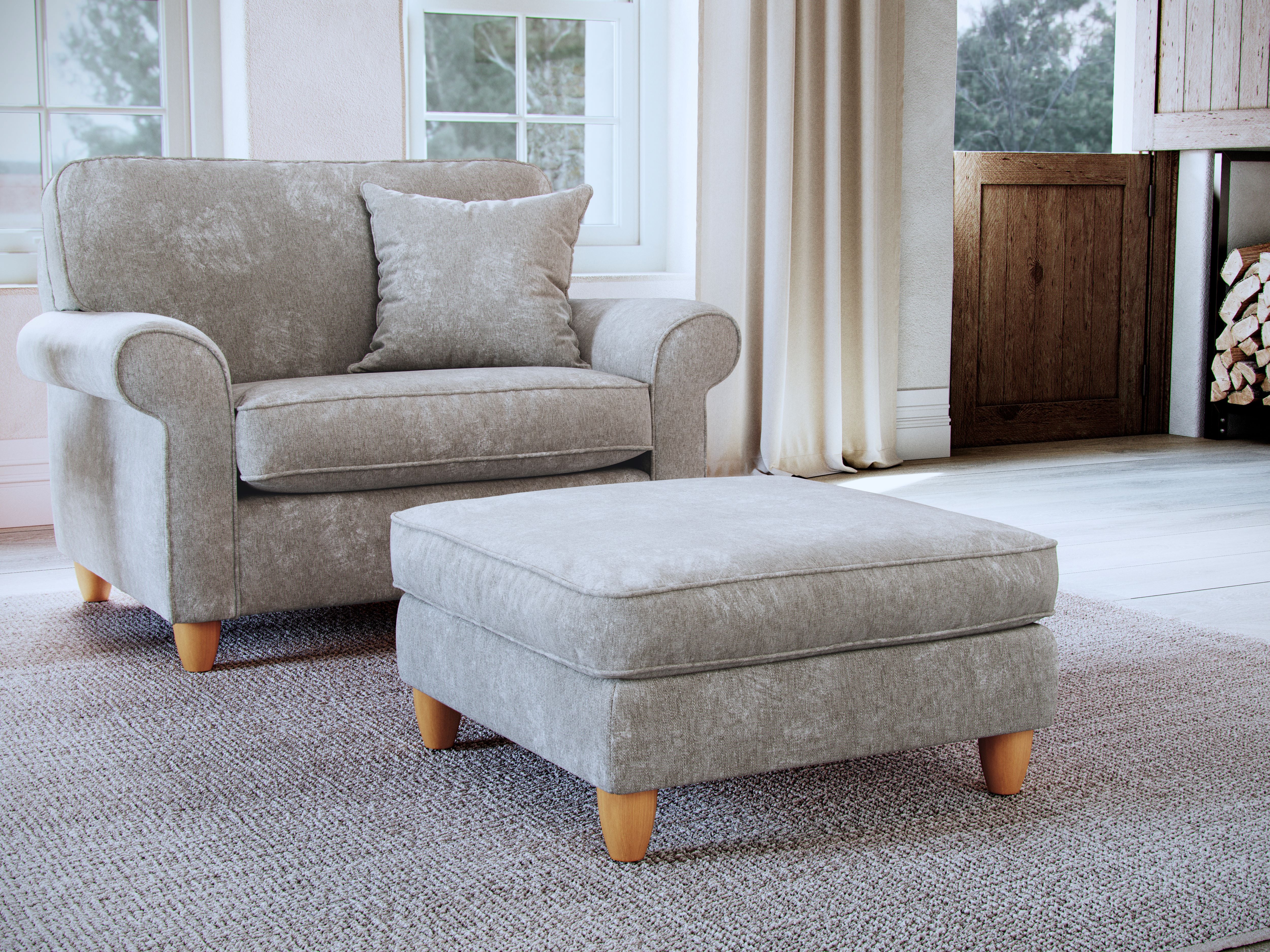 Model 33 1-Seater Sofa – Comfortable Single Chair with 8 Color Variations