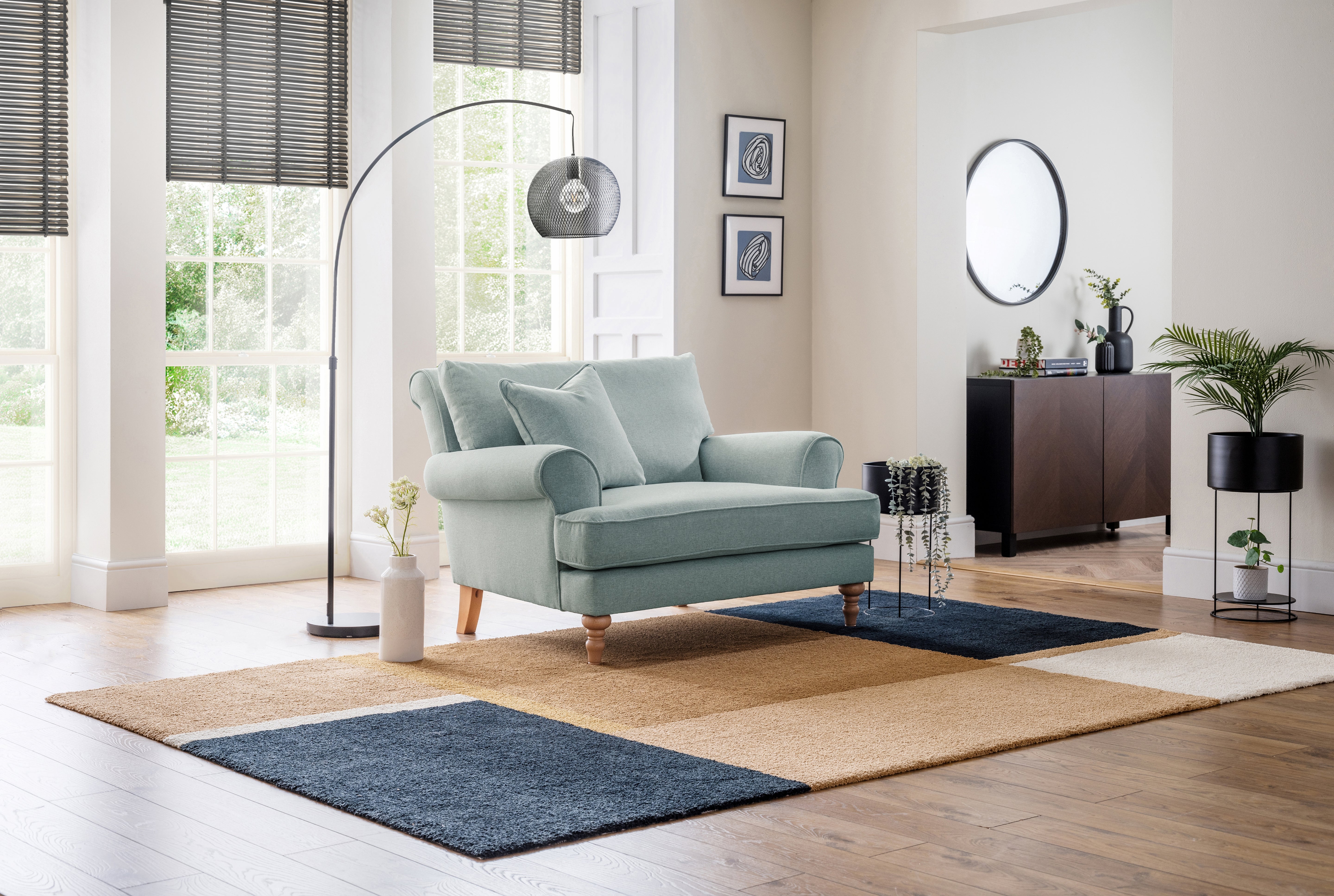 Model 32 1-Seater Sofa – Elegant Single Seat Chair with 8 Color Variations