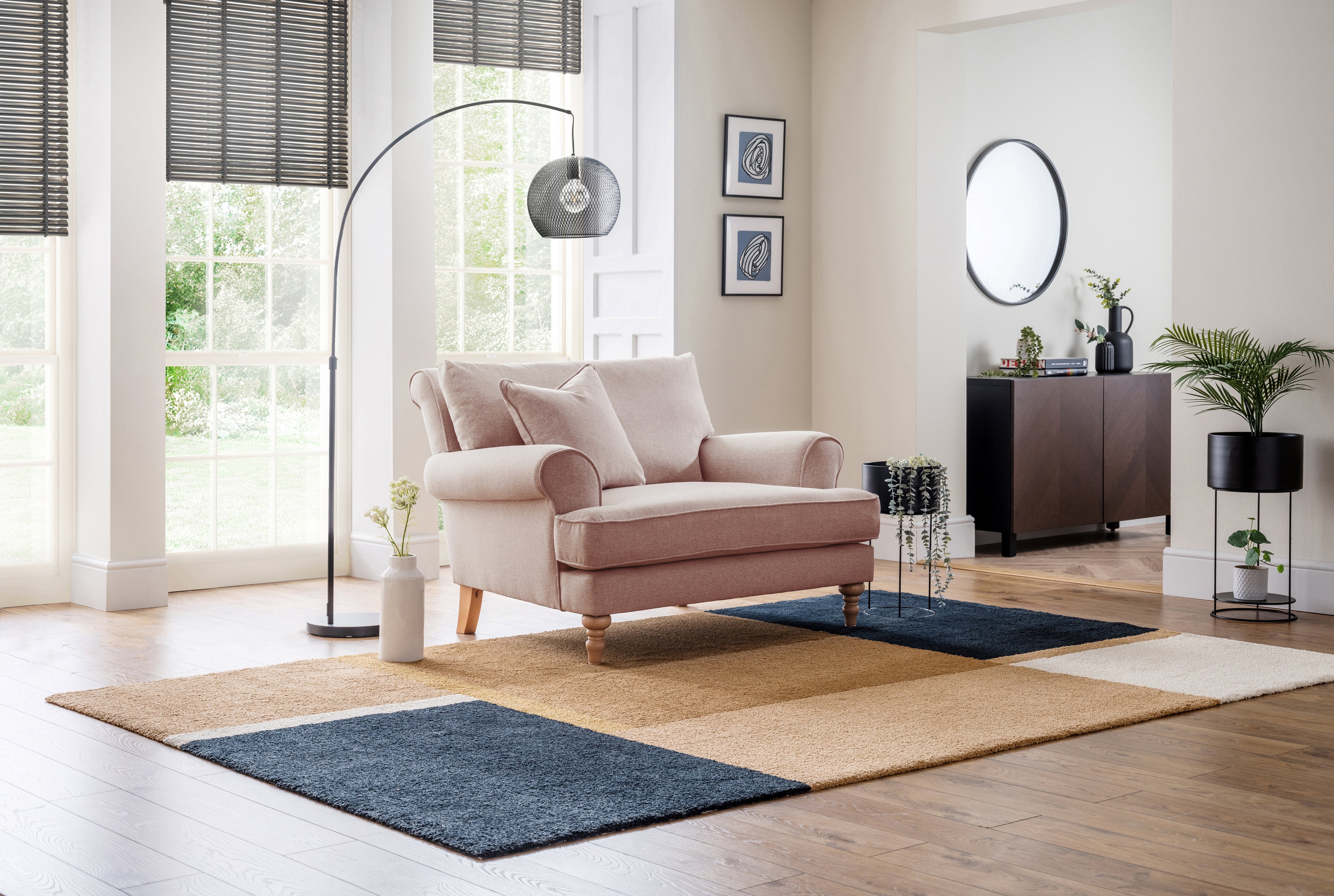 Model 32 1-Seater Sofa – Elegant Single Seat Chair with 8 Color Variations