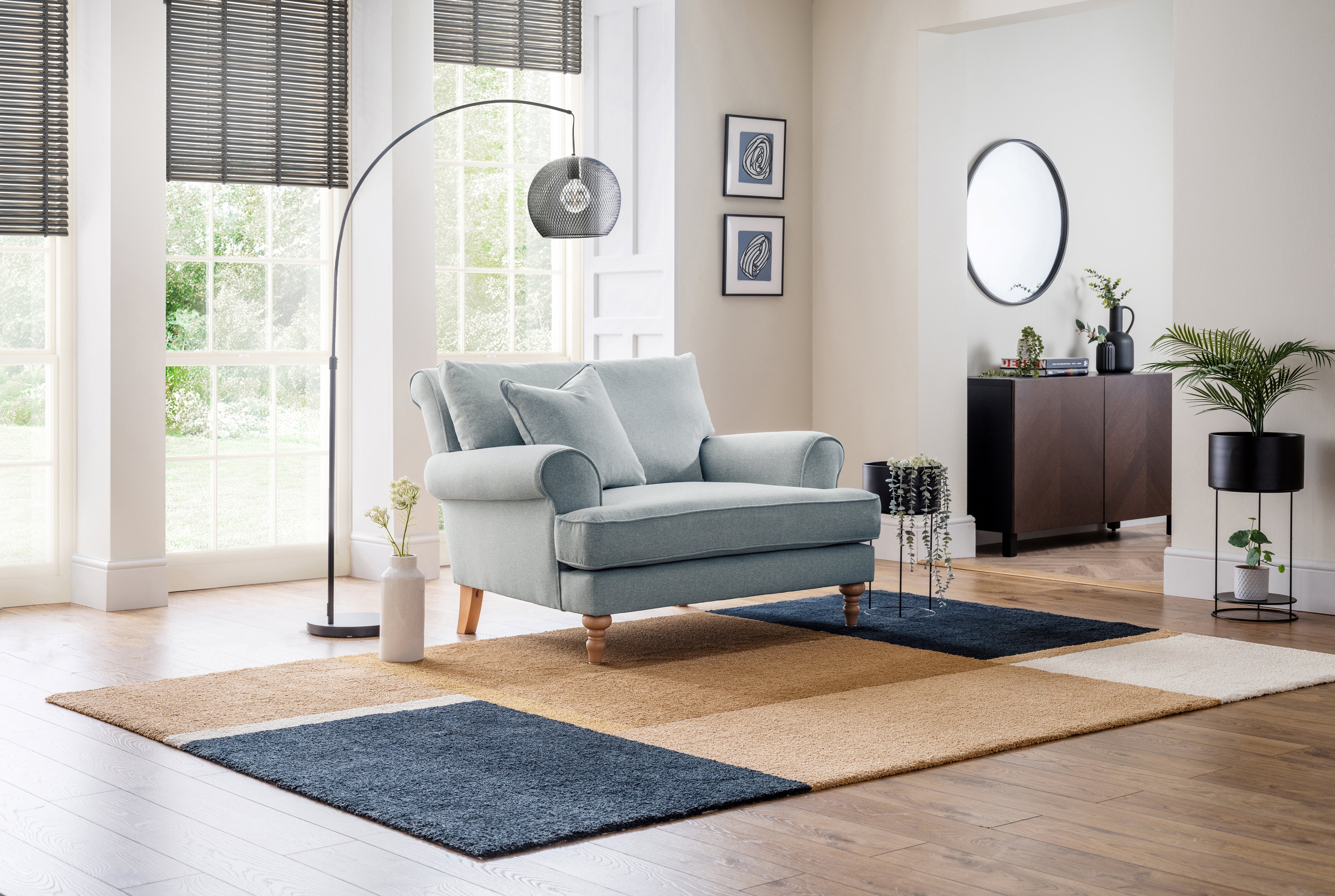 Model 32 1-Seater Sofa – Elegant Single Seat Chair with 8 Color Variations
