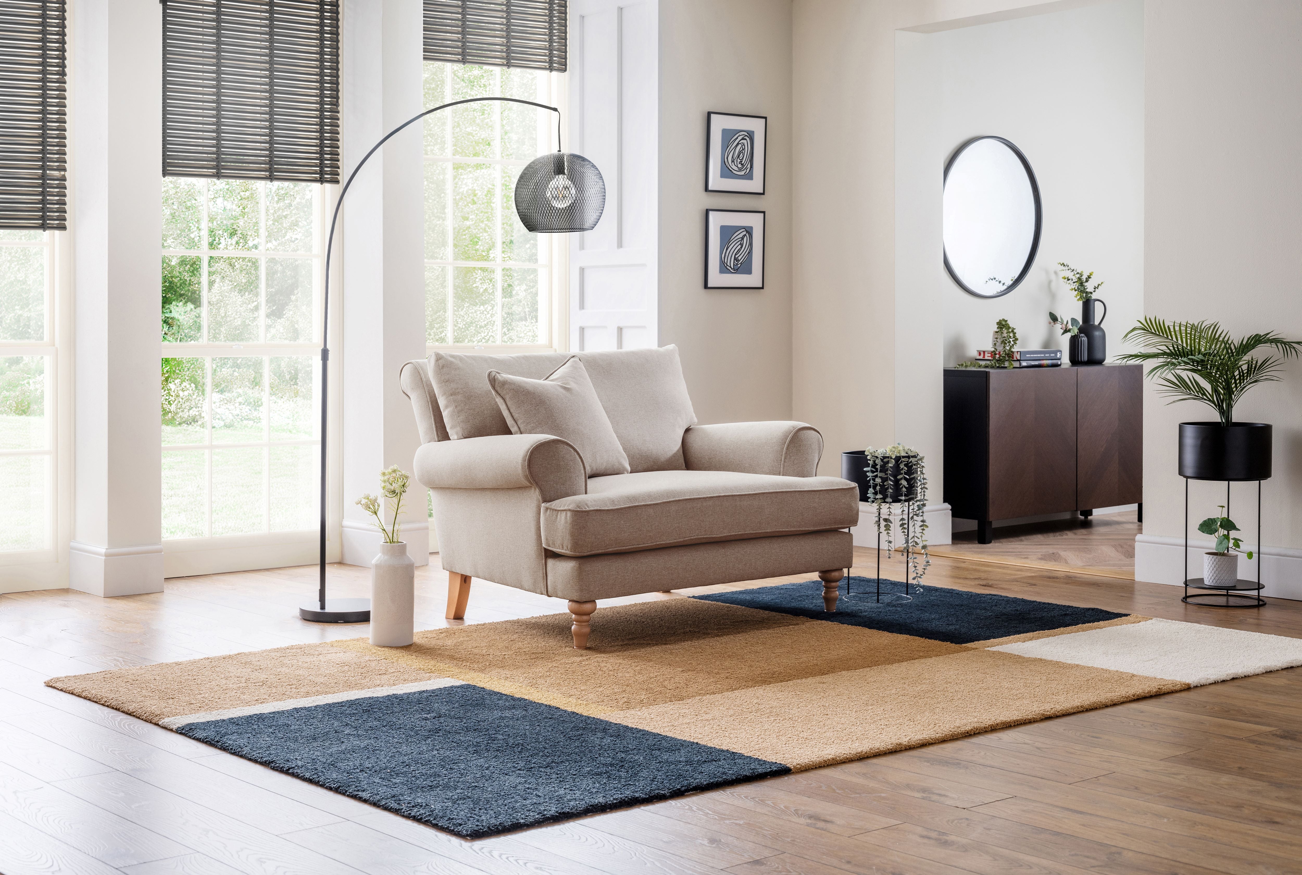 Model 32 1-Seater Sofa – Elegant Single Seat Chair with 8 Color Variations