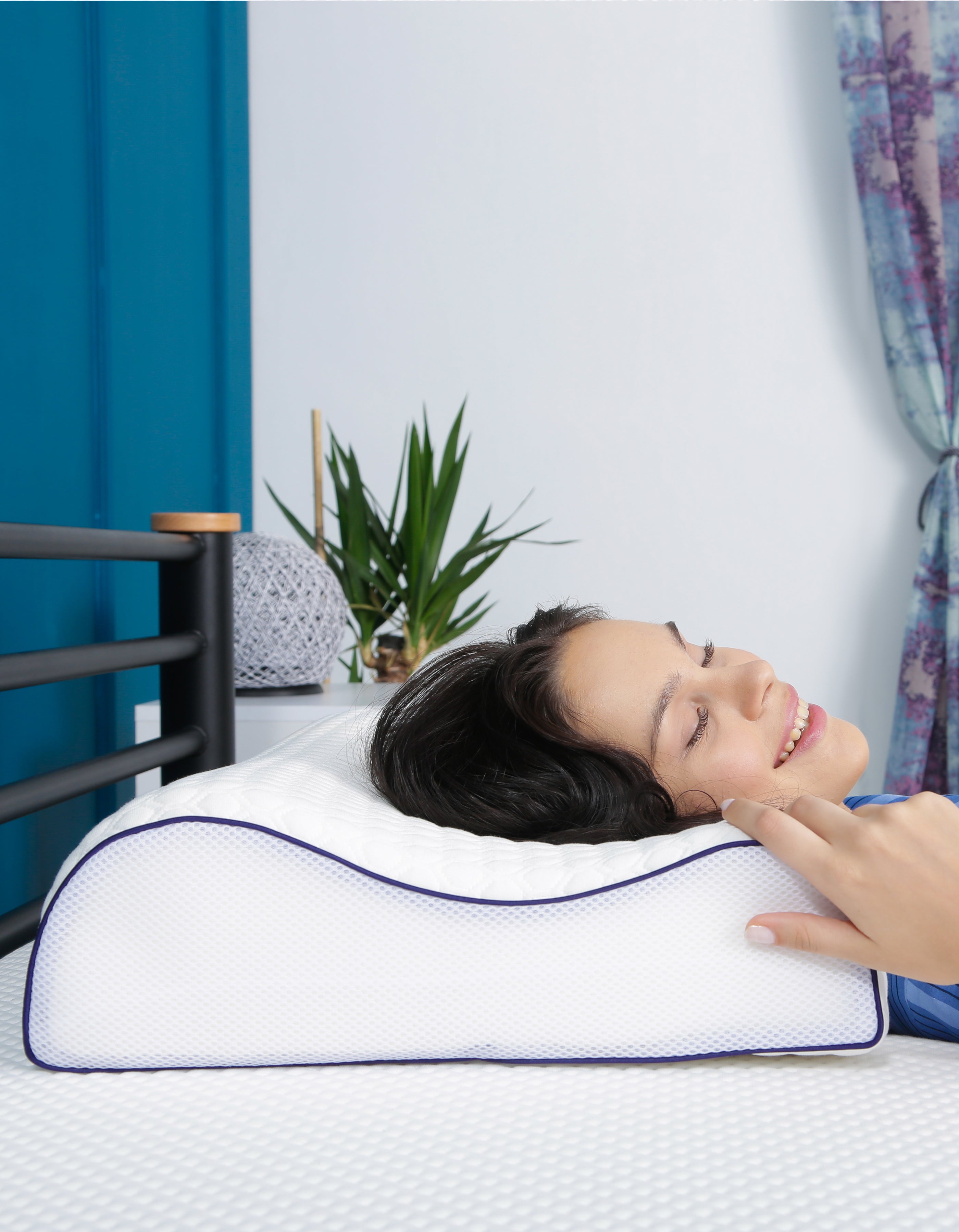 Visco Dream Neck and Shoulder Support Pillow