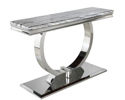 Arriana Console